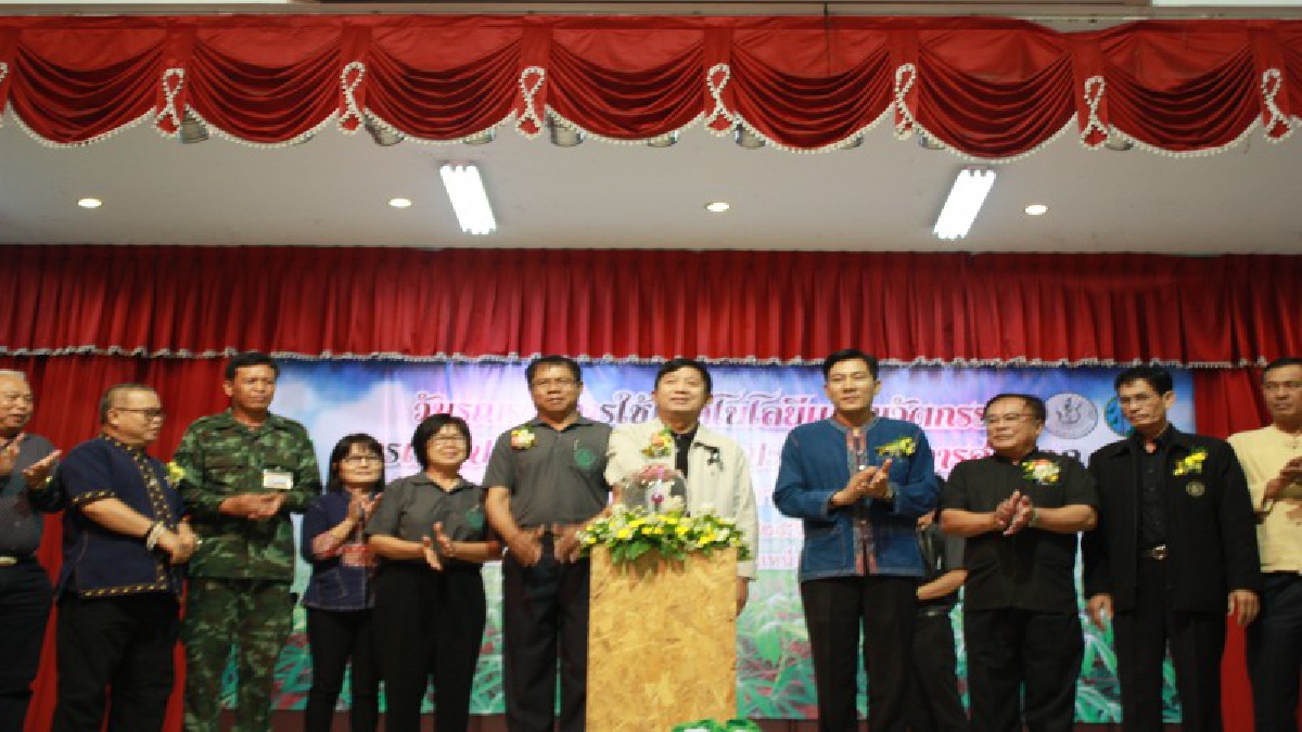 ชัยภูมิ!! จัดงานรณรงค์การใช้เทคโนโลยีและนวัตรกรรมเพิ่มประสิทธิภาพการปลูกมันสำปะหลัง เพื่อการส่งออก (มีคลิป)