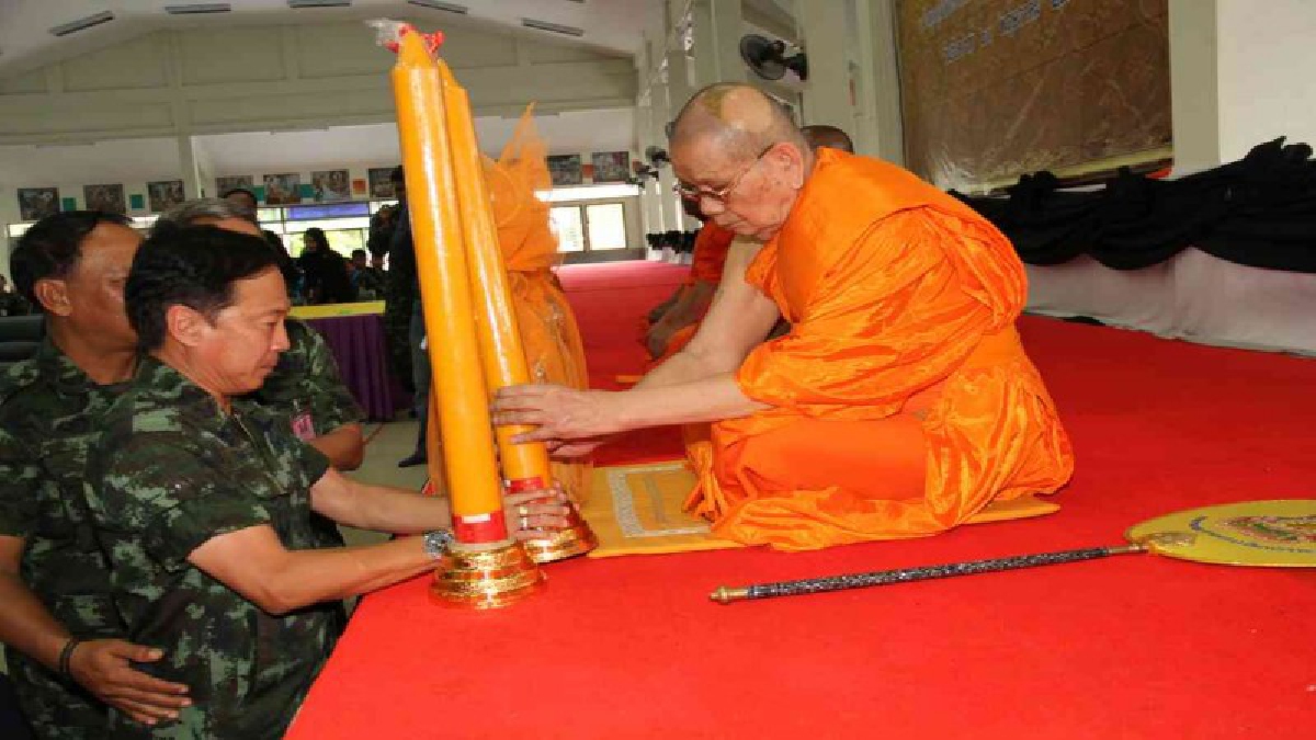 แม่ทัพภาคที่ 4 ถวายเทียนพรรษา แก่วัดต่างๆ ในจังหวัดยะลาเพื่ออนุรักษ์ และสืบสานประเพณีสำคัญทางพระพุทธศาสนาของชาวไทย