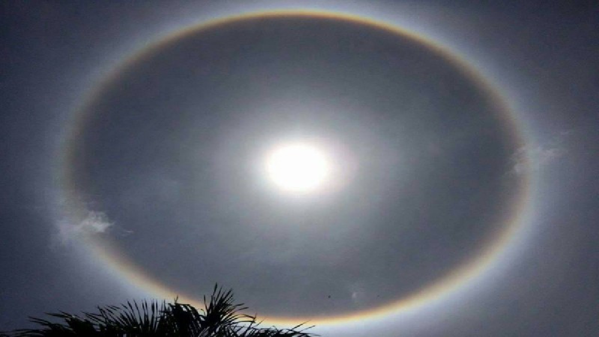 สุดฮือฮา!? ข้าราชการแตกตื่น แห่ดู "พระอาฑิตย์ทรงกลด" ถ่ายภาพขี้นโซเซียล (มีคลิป)