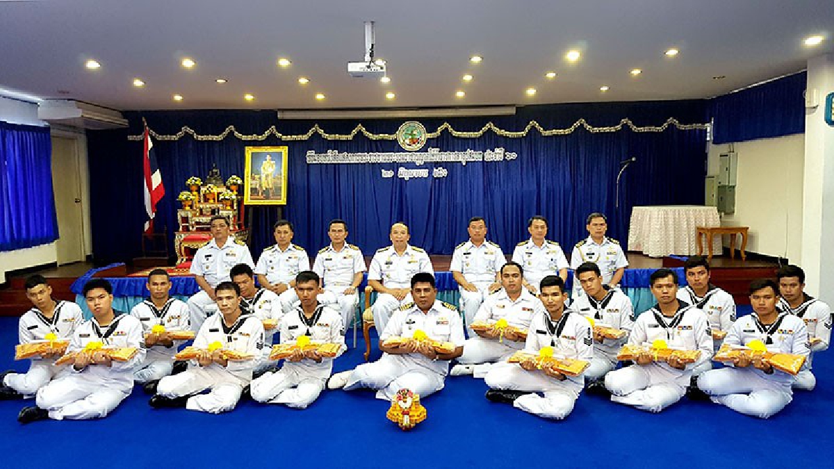 เหล่านักรบ!! ทหารต่อสู้อากาศยาน สอ.รฝ. 16 นาย กราบขมาอโหสิกรรมผบ.หน่วย ลาอุปสมบทตอบแทนบุญคุณบุพการี และแผ่นดินเกิด