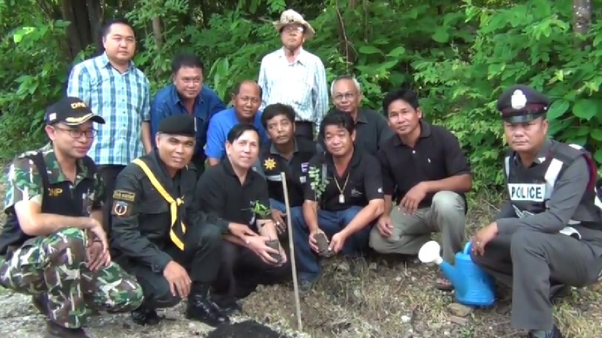 คลองลานพัฒนา!! จัดโครงการ "องค์กรปกครองส่วนท้องถิ่น รวมใจภักดิ์รักษ์พื้นที่สีเขียว" เพื่อถวายแด่สมเด็จพระเจ้าอยู่หัวรัชกาลที่10