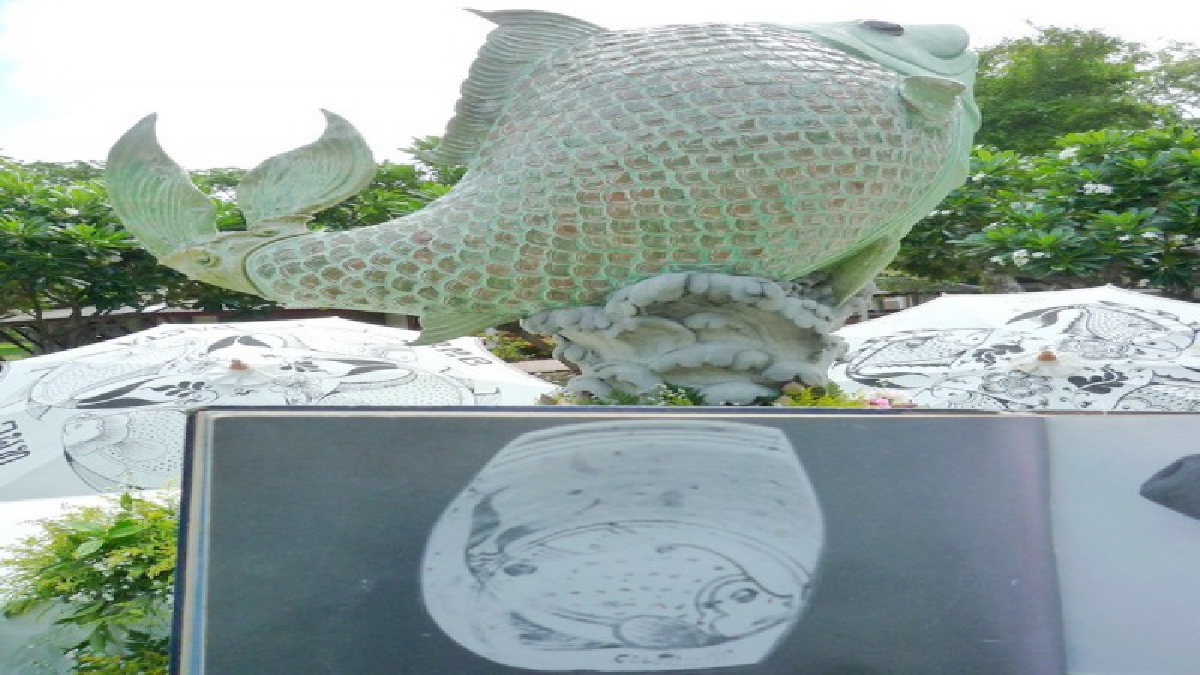 เปิดรายงานพิเศษ... &ldquo;ปลาสังคโลก&rdquo; ของแผ่นดินพระร่วง จากปลายพู่กันสู่ประติมากรรมขนาดใหญ่(ชมคลิป)