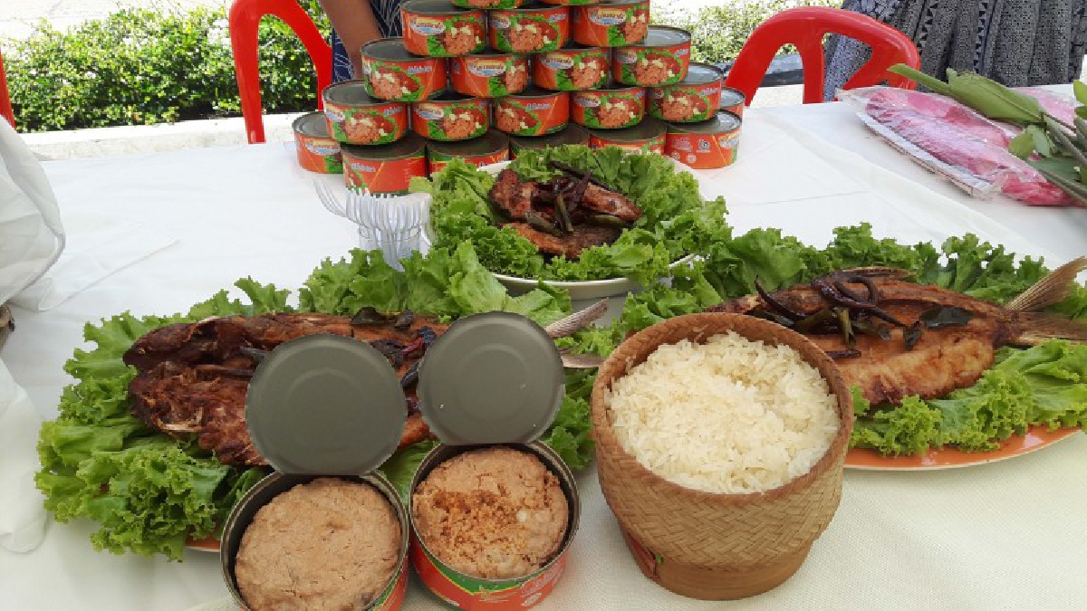 อร่อยแซ่บ!! ยโสธร จัดงานปลาส้ม ของดีเมืองยศ พร้อมเปิดตัวผลิตภัณฑ์ "ไข่ปลาส้มบรรจุกระป๋อง" เป็นรายแรกของจังหวัด (มีคลิป)