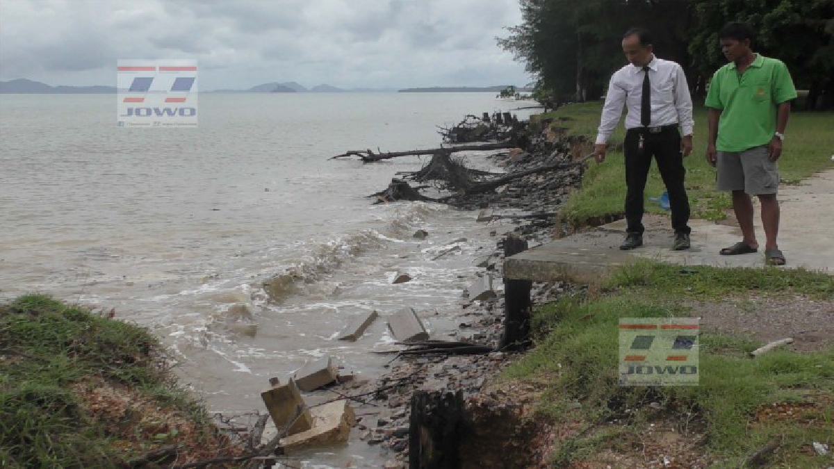 สุดกังวล!? ปัญหาคลื่นกัดเซาะแนวชายฝั่งอ.สิเกา รุนแรง ได้รับความเสียหายอย่างหนัก อบต.บ่อหินเร่งแก้ไขปัญหาให้เร็วที่สุด (มีคลิป)
