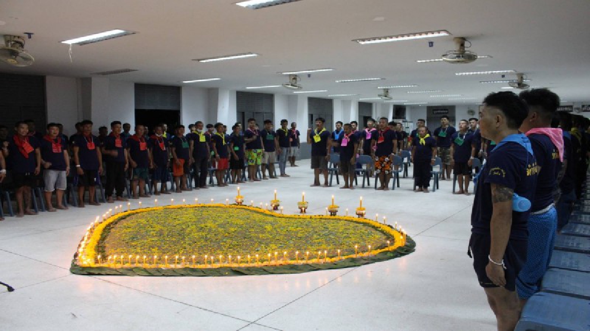 คืนชีวิตใหม่!! เชียงใหม่จัดโครงการ แสงเทียนเปิดทาง ส่องสว่างนำใจ หลีกไกลยาเสพติดศูนย์ขวัญแผ่นดิน (คลิป)
