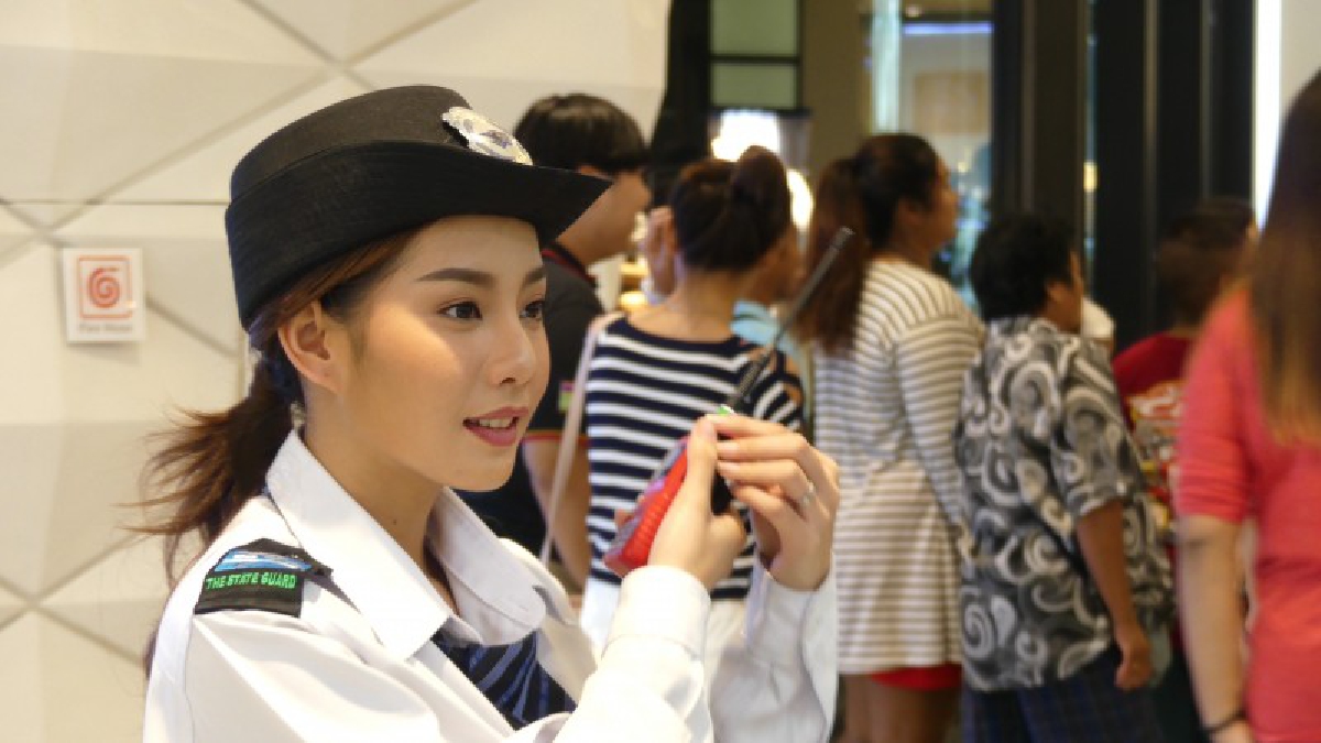 ปทุมธานี น้องจูน รปภ.พาร์ทไทม์เน็ตไดดอลตัวจริง ขอบคุณที่มีผู้ติดตามชื่นชมจำนวนมากเป็นตัวอย่างที่ดีของเยาวชน(ชมคลิป)