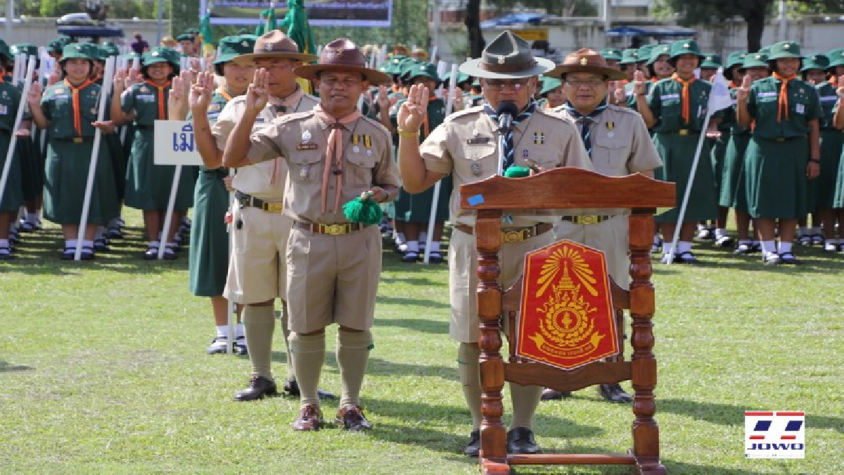 วันลูกเสือ!!ลูกเสือจังหวัดสุรินทร์จัดพิธีทบทวนคำปฏิญาณ และการสวนสนามเนื่องในวันคล้ายวันสถาปนาคณะลูกเสือแห่งชาติเพื่อรำลึกถึงรัชกาลที่6(คลิป)