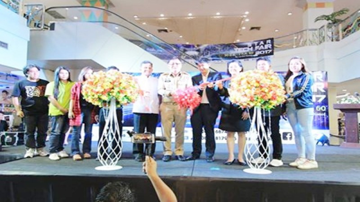 สุดยิ่งใหญ่!! ระยองจัดกิจกรรม "Star Tech Fair" กับนวัตกรรมไอทีและสินค้าเทคโนโลยีรุ่นล่าสุด บริเวณชั้น 1 สตาร์ไอที เซ็นเตอร์ (มีคลิป)