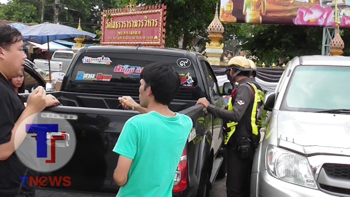 ระวังเอาไว้!! เล่นเอาวุ่นทั่วลานจอดรถ "หน้าวัดโสธร" หลังรีโมทใช้เปิดรถไม่ได้ ทำเอาเจ้าของรถผวา หวั่นจะโดนปล้น วอนเจ้าหน้าที่เร่งช่วย!?(คลิป)