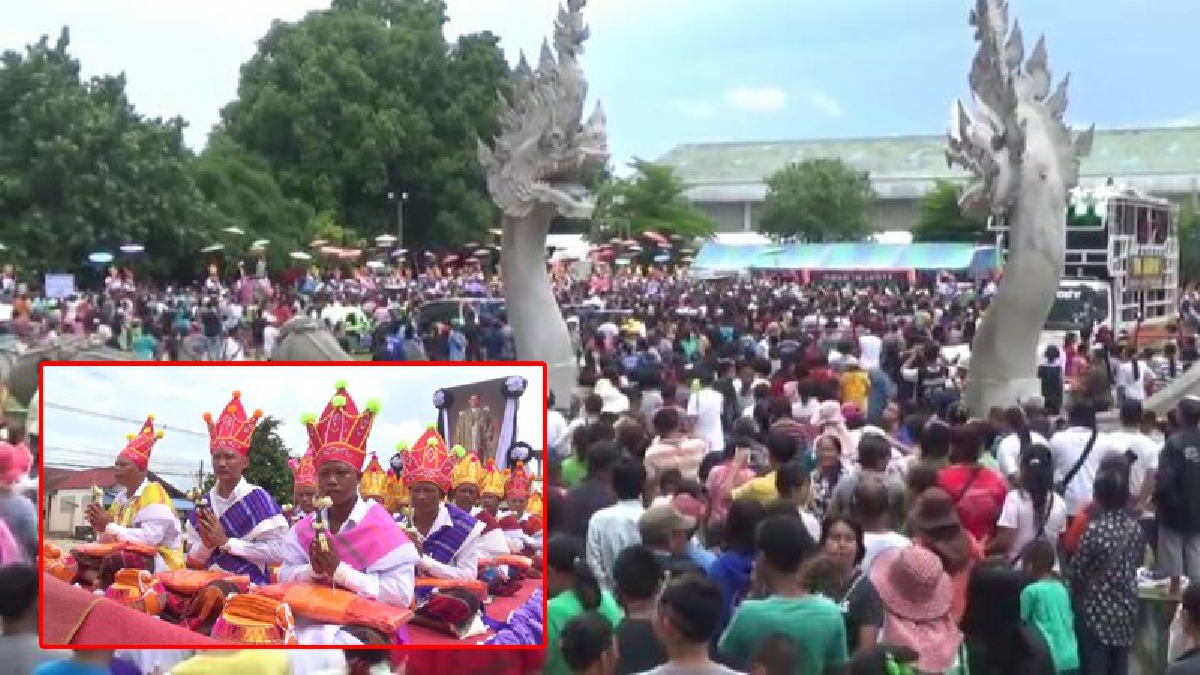 สุดยิ่งใหญ่อลังการ!! วัดทุ่งสนุ่นรวมกับวัฒนธรรม อ.บึงสามัคคี จัดบวชนาคหมู่แบบโบราณ 89 นาค ถวายเป็นพระราชกุศลแด่ในหลวงรัฐกาลที่ 9 (มีคลิป)