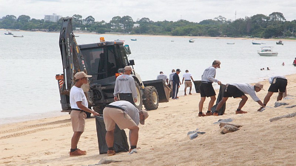กองทัพเรือร่วมเทศบาลบางเสร่ พัฒนาชายหาดพื้นที่ชุมชน เฉลิมพระเกียรติ "สมเด็จพระเจ้าลูกเธอเจ้าฟ้าหญิงจุฬาภรณ์วลัยลักษ์ อัครราชกุมารี" (มีคลิป)