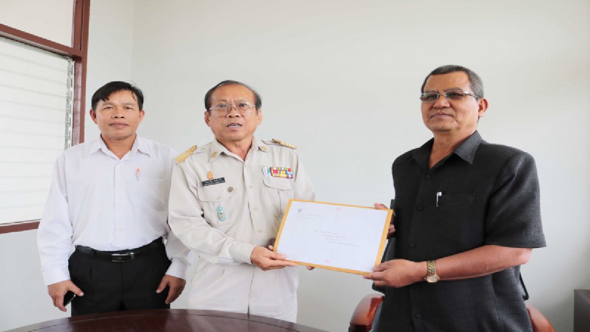 สพป.กาฬสินธุ์ เขต 2 สรุปผลสอบข้อเท็จจริงครูประจำชั้นถูกผู้ปกครองแจ้งความจับข่มขืนลูกศิษย์นักเรียนหญิง ป.5 (มีคลิป)