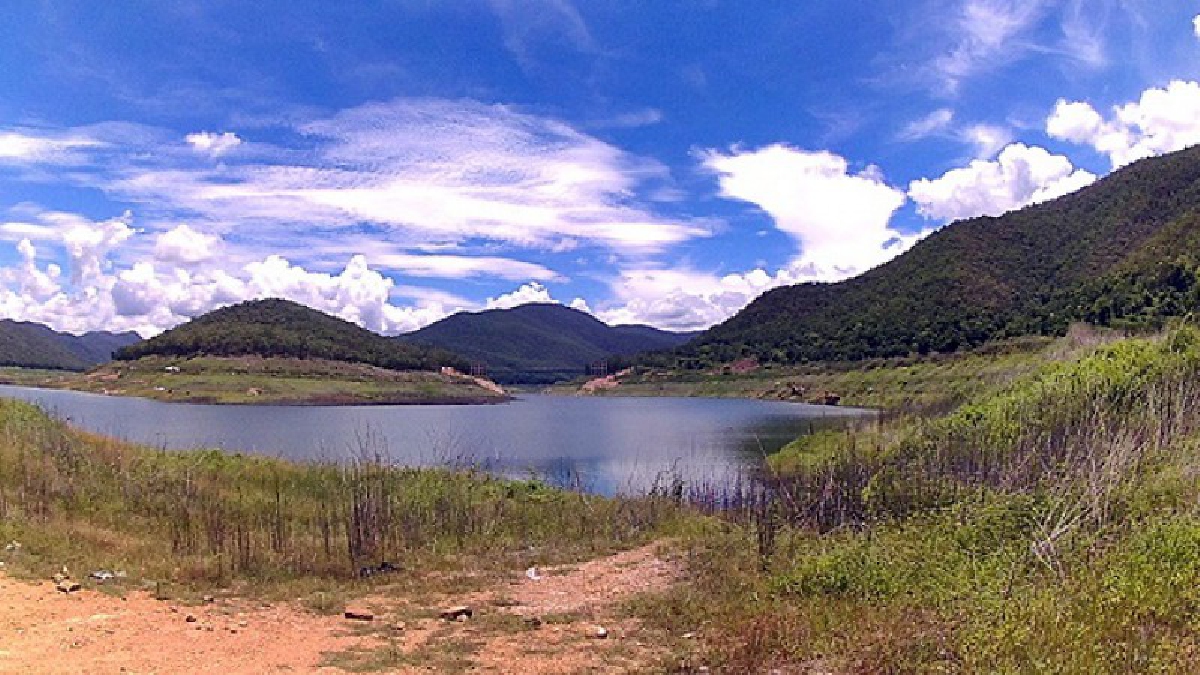สวยสดงดงาม!! เขื่อนแม่กวง ที่สวยที่สุด สะพานแขวนข้ามช่องแคบ แห่งแรกที่สร้างขึ้น หลังถูกตัดขาดจากโลกภายนอกมา 41 ปี (มีคลิป)
