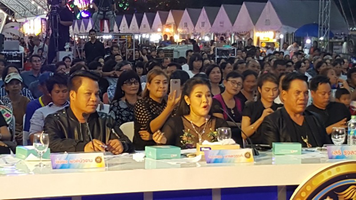 เอกลักษณ์ไทย!! ประกวดร้องเพลง &ldquo;ลูกทุ่งศิวิไลซ์ สายสุพรรณ&rdquo; รอบชิงชนะเลิศ โครงการนวัตกรรมการท่องเที่ยวเชื่อมโยงกลุ่มจังหวัดภาคกลางตอนล่าง 1