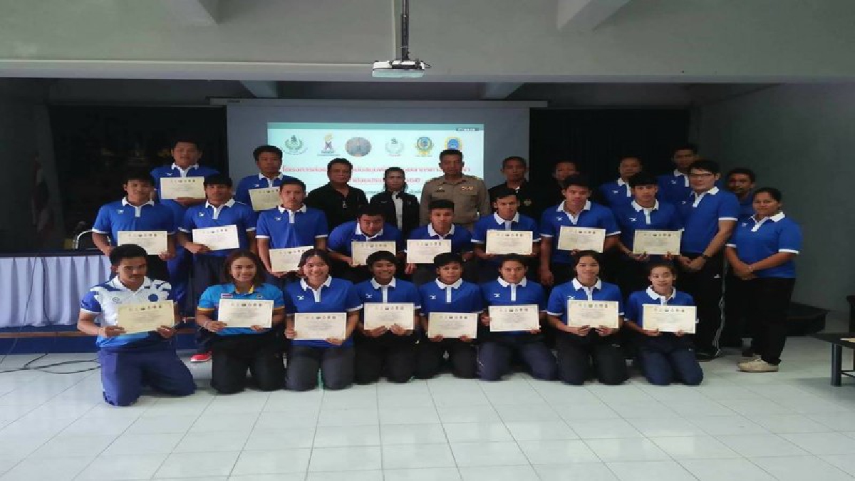ความหวังทีมชาติ!!!สมาคมกีฬาฯชุมพรจัดอบรมผู้ฝึกสอนมวยปล้ำระดับ 3 หวังช่วยสร้างนักกีฬาต่อยอดสู่ระดับชาติมากขึ้น (มีคลิบ)