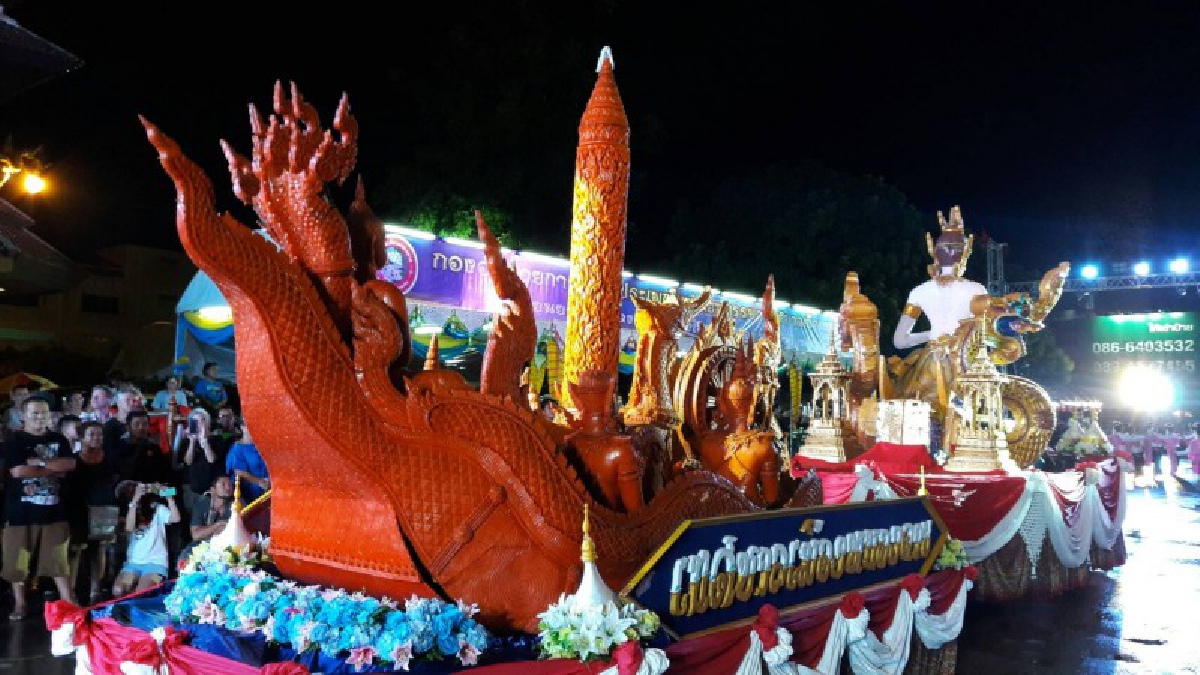 สุดอลังการ!!เทศบาลเมืองหนองคาย จัดพิธีอัญเชิญเทียนพรรษาพระราชทานในทูลกระหม่อมหญิงอุบลรัตนราชกัญญา สิริวัฒนาพรรณวดี