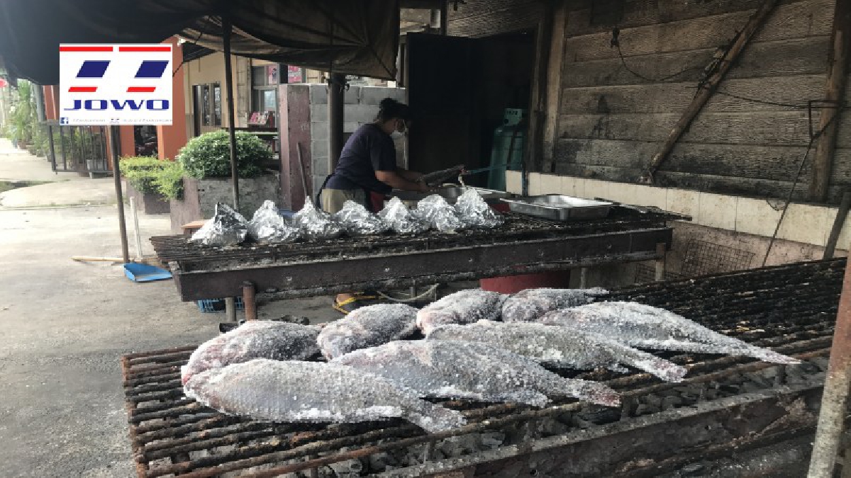 เด็ดจริง...อร่อยเหาะ!! อาหารขายดี มากว่า 30 ปี &ldquo;ป้าพิมพ์ปลาเผา&rdquo; เจ้าเก่า เจ้าเดิม ยอดขายสูงสุด 400 ตัวต่อวัน กำไรหลายแสนบาทต่อเดือน (มีคลิป)