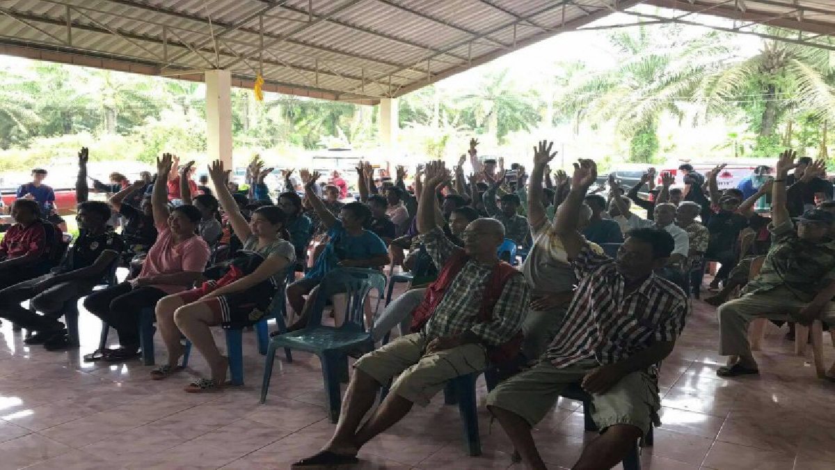 ยกมือพร้อมใจ!! ชาวชุมพรเห็นด้วย ใช้งบยุทธศาสตร์กลุ่มจังหวัดสร้างถนนเชื่อมอาเซียน เนิน 491 ชุมพร ประเทศไทย สู่ เกาะสอง เขตตะนาวศรี เมียนมา