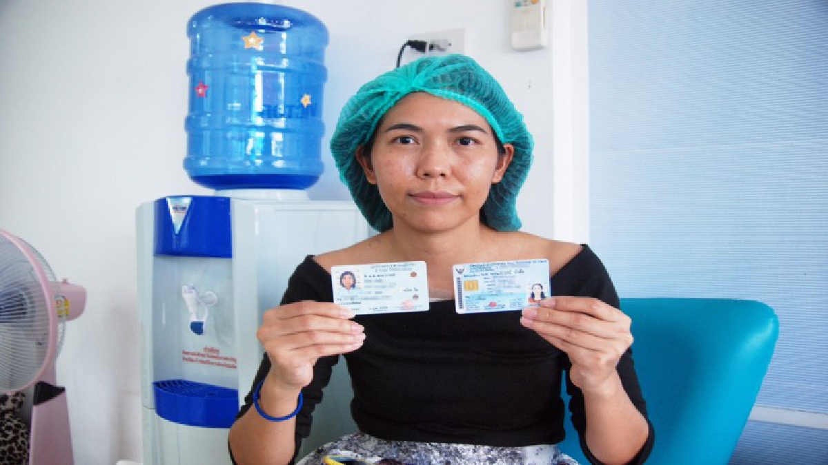 ชีวิตป่วนเพราะบัตรใบเดียว!! ทันตแพทย์สาวโรงพยาบาลชื่อดังโวยแหลก เลขบัตรปชช.ไม่ตรงกับใบสูจิบัตร ทำวุ่นวายนานหลายปี