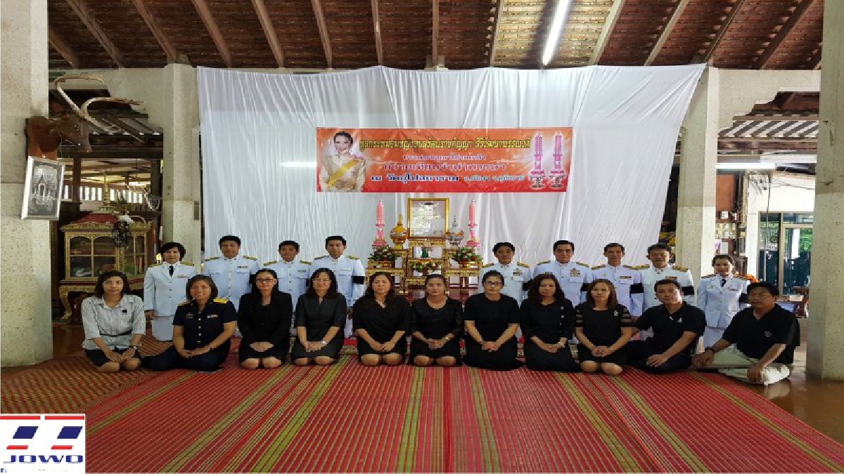 สุดซาบซึ้ง!! ทูลกระหม่อมหญิงอุบลรัตนราชกัญญา สิริวัฒนาพรรณวดี พระราชทานเทียนพรรษา ณ วัดอุโปสถาราม จ.อุทัยธานี (มีคลิป)