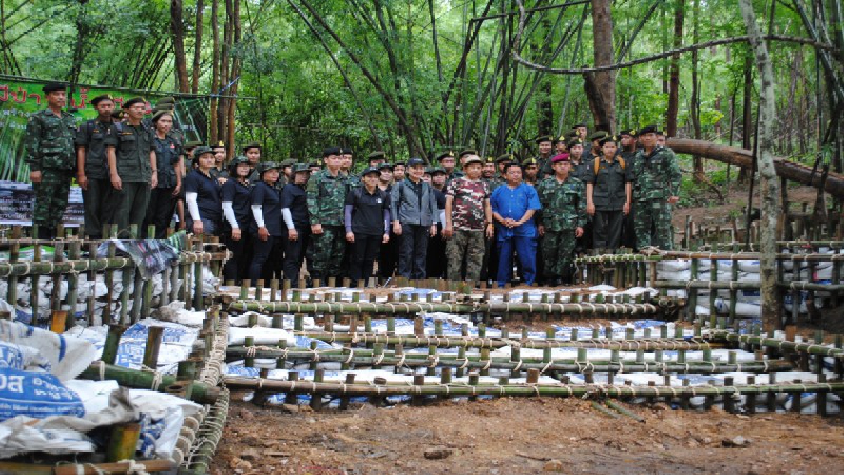 ลำปาง ชาวแม่พริกร่วมแรงร่วมใจ ทำกิจกรรม สร้างฝายมีชีวิต ปลูกไผ่ในพื้นที่ป่าชุมชน ตำบลผาปัง"(มีคลิป).