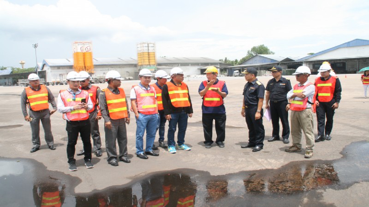 สุราษฎร์ธานี!! ผู้ประกอบการกว่า 30 โรงงาน รวมตัวเตรียมส่งน้ำมันปาล์มดิบ 1.2 หมื่นตัน ไปยังประเทศอินเดีย หวังกระตุ้นราคาให้กับเกษตรกร (คลิป)