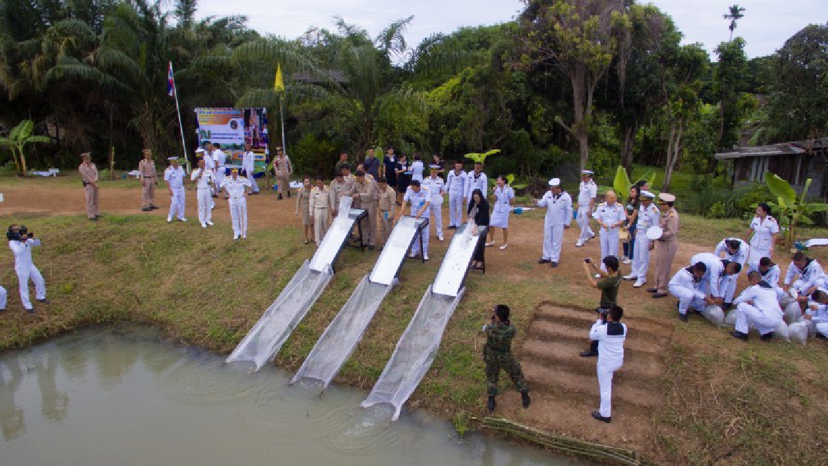 ฐานทัพเรือ เปิดศูนย์การเรียนรู้เกษตรอินทรีย์วิถีไทย เทิดพระเกียรติ สมเด็จพระเจ้าอยู่หัวมหาวชิราลงกรณบดินทรเทพยวรางกูร (มีคลิป)