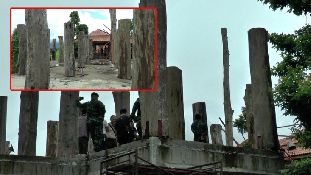 บุกตรวจค้นไม้เถื่อน!! ชุดพยัคฆ์ไพร ผสานกำลัง ศปป.4 ป่าไม้ตำรวจทหาร ตชด.ปกครองบุกตรวจค้นบ้านผู้รับเหมาชื่อดัง ได้ไม้ผิดกฎหมายเพียบ (ชมคลิป)