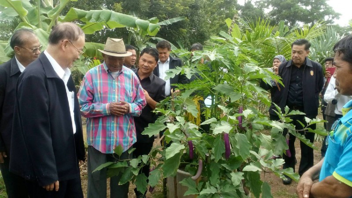 สตูล!! เลขาฯรมว.เกษตรฯลงพื้นที่ขับเคลื่อน 5 ประสานสืบสานเกษตรทฤษฎีใหม่ถวายในหลวง (มีคลิป)