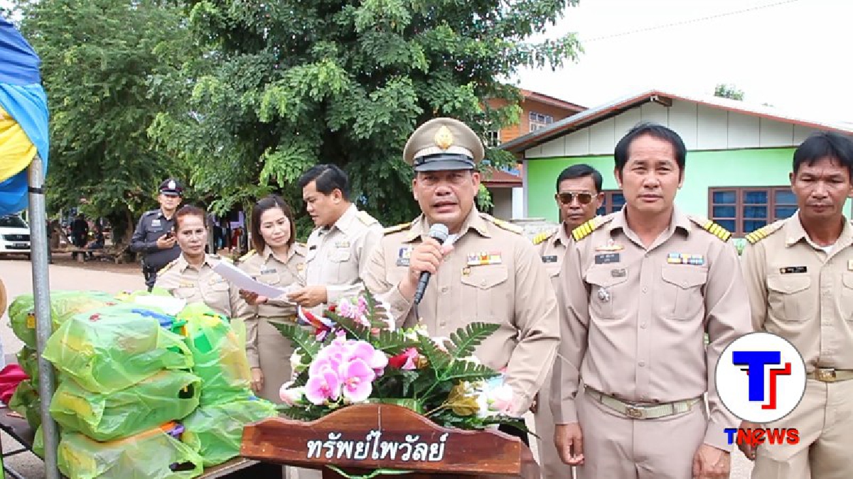 สุดปลื้ม!! ทบ.ซ่อมบ้านทั่วไทย เทิดไท้ปีมหามงคล มอบบ้านประชารัฐให้ชาวอำเภอเอราวัณ (มีคลิป)
