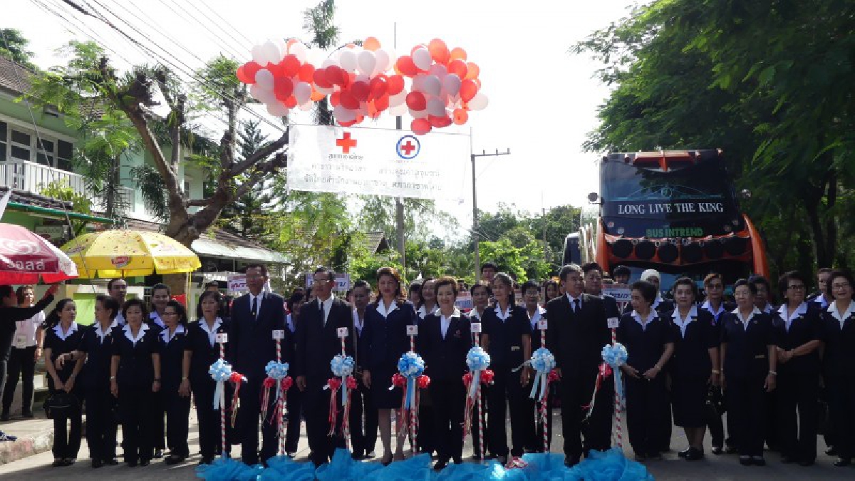 ปทุมธานี!! สภากาชาดไทย จัดโครงการ "คาราวานจิตอาสา สร้างคุณค่าสู่ชุมชน" มุ่งหวังให้เยาวชนเห็นคุณค่าของตนเองเป็นที่พึ่งพาได้ของชุมชน (คลิป)