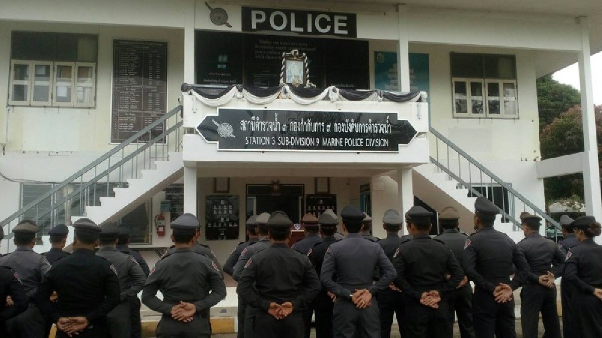 สตูล - ผู้กำกับตำรวจน้ำ ตรวจพื้นที่มอบนโยบายเน้นท่องเที่ยวและความปลอดภัยเป็นหลัก เตรียมพร้อมรับท่องเที่ยวไฮซีซั่น (มีคลิป)