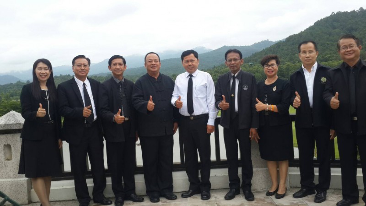 สหกรณ์ลำพูน!! จัดประชุมเร่งรัดการปฏิบัติงาน ตามนโยบายรัฐบาล รองอธิบดีฯ ย้ำเจ้าหน้าที่ทำงานเชิงรุก ยกระดับความเข้มแข็งสหกรณ์ (มีคลิป)