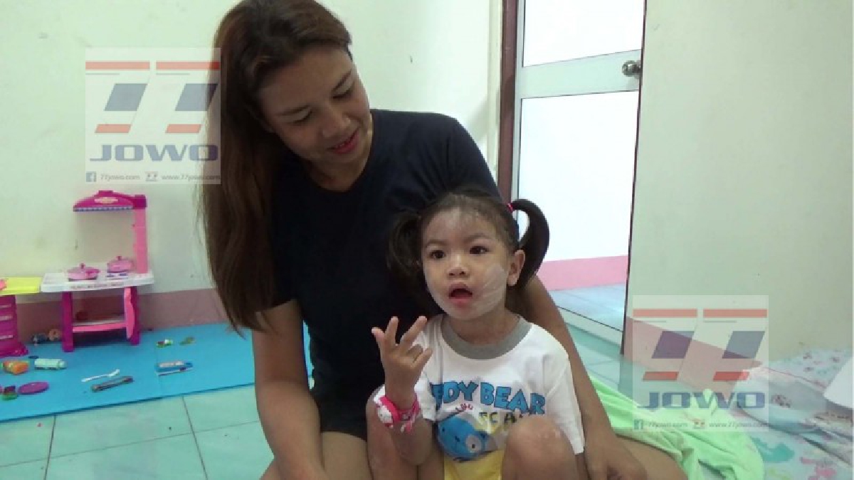 สุดปลาบปลื้ม!! แม่น้องน้ำขิง ถวายพระพร ในหลวงรัชกาลที่ 10 หลังรับลูกเป็นคนไข้ในพระราชาอุปถัมภ์ "ขอพระองค์ทรงจงพระเจริญยิ่งยืนนาน" (ชมคลิป)