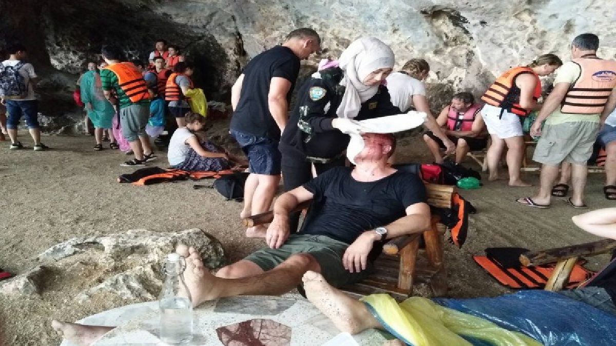 ศูนย์เจ้าฟ้ากระบี่เฝ้าระวังหลังเกิดเหตุเรือชนที่อ่าวพังงา นักท่องเที่ยวชาวยุโรป เจ็บระนาว