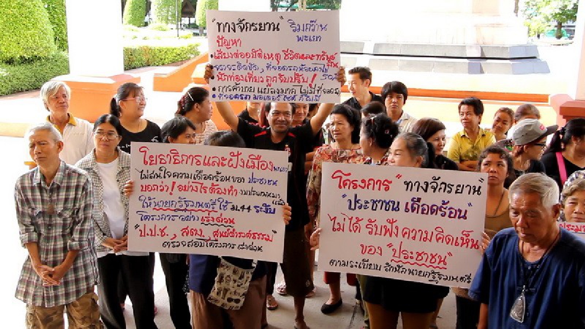 เราไม่เอาทางจักรยาน!! ชาวบ้านยืนหนังสือร้องผู้ว่าฯ ระงับโครงการสร้างทางจักรยานรอบกว๊านพะเยา อ้างกระทบความเดือนร้อนหลายด้าน (มีคลิป)