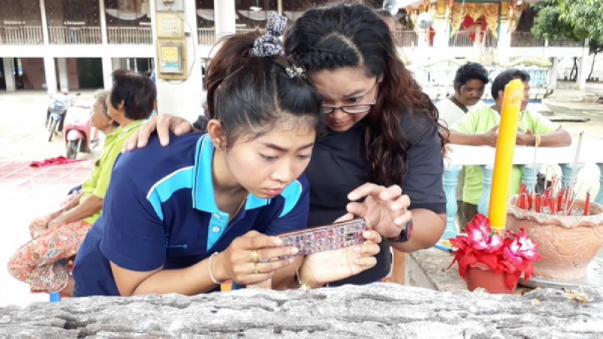 เพ่งตาเขม็ง!! &ldquo;แม่ศรีทรงทองตะเคียน&rdquo; อายุ 803 ปี โผล่ท่าน้ำวัดตาลเตี้ย-สุโขทัย หญิงชราเผยมาเข้าฝันหลวงตา บอกขออยู่ด้วยจะช่วยพัฒนาวัด (มีคลิป)