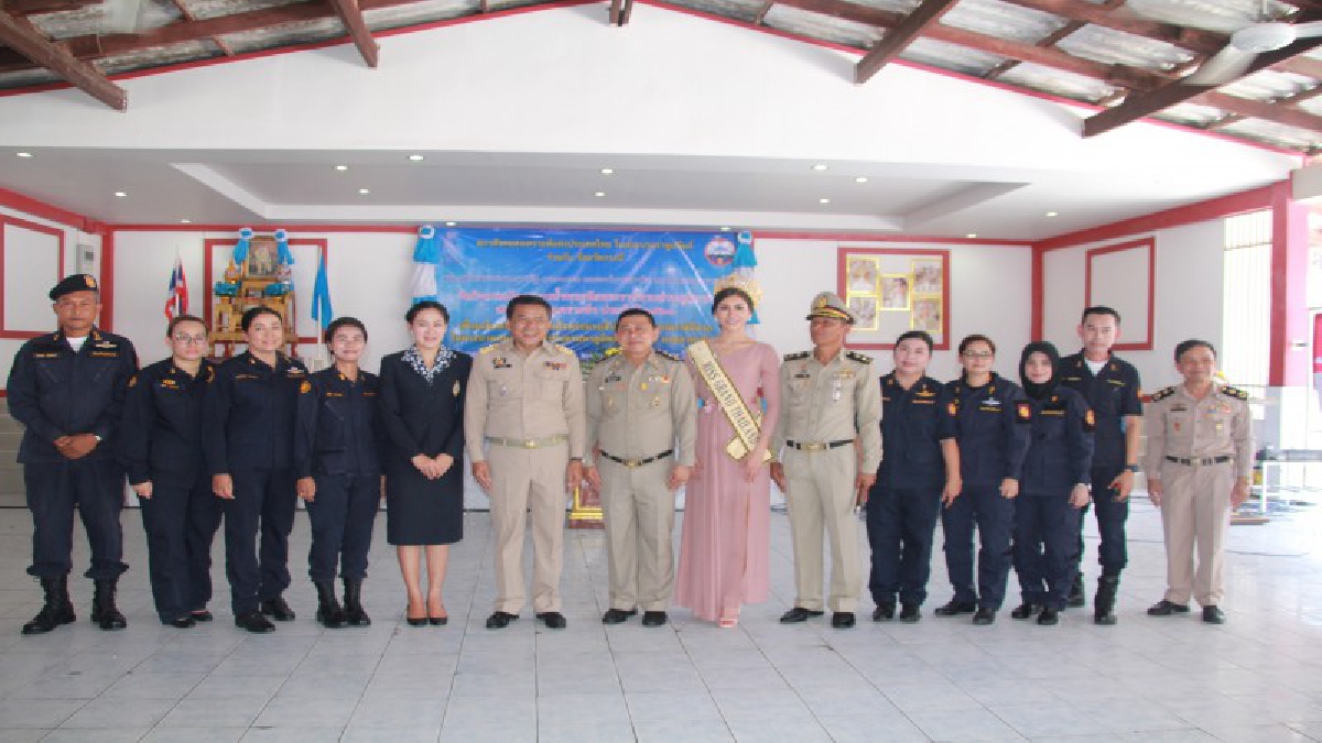 ผู้ว่าราชการจังหวัดกระบี่ เป็นประธานเปิดกิจกรรมโครงการน้ำพระทัยพระราชทาน นำอาหารพระราชทานเลี้ยงผู้ต้องขัง ที่เรือนจำจังหวัดกระบี่ (มีคลิป)