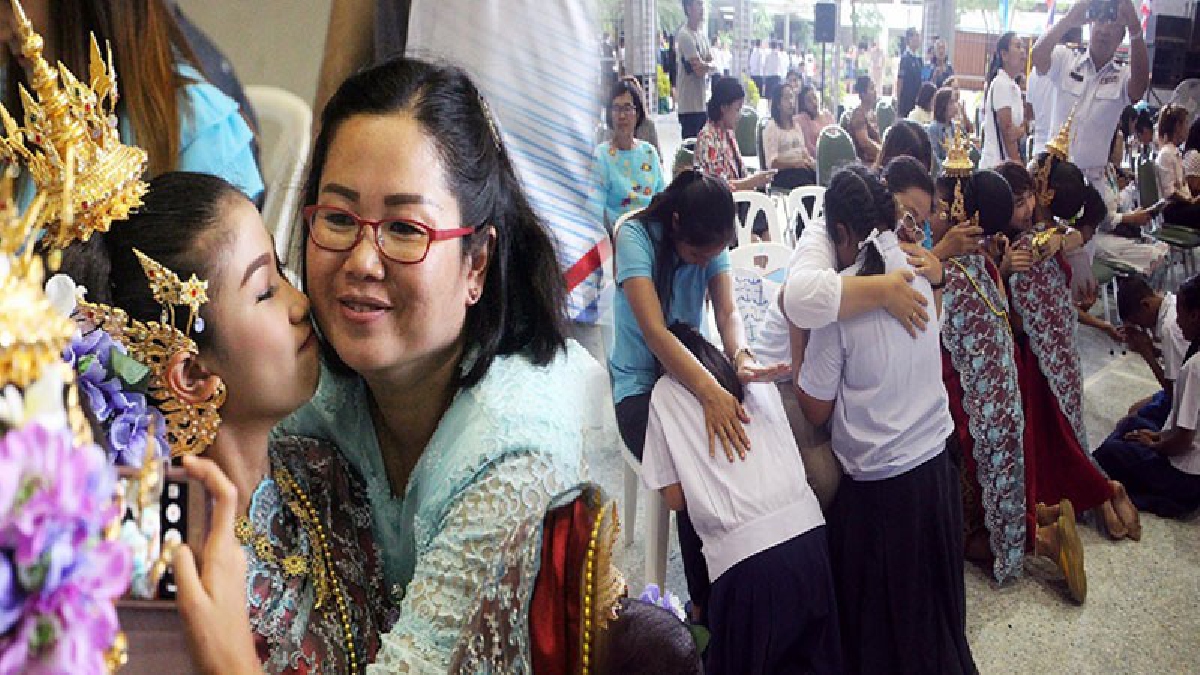 สุดอบอุ่น!!โรงเรียนธัมมสิริศึกษา สัตหีบจัดกิจกรรมเทิดพระเกียรติวันแม่ประจำปี2560 เนื่องในวันเฉลิมพระชนมพรรษาสมเด็จพระนางเจ้าพระบรมราชินีนาถ