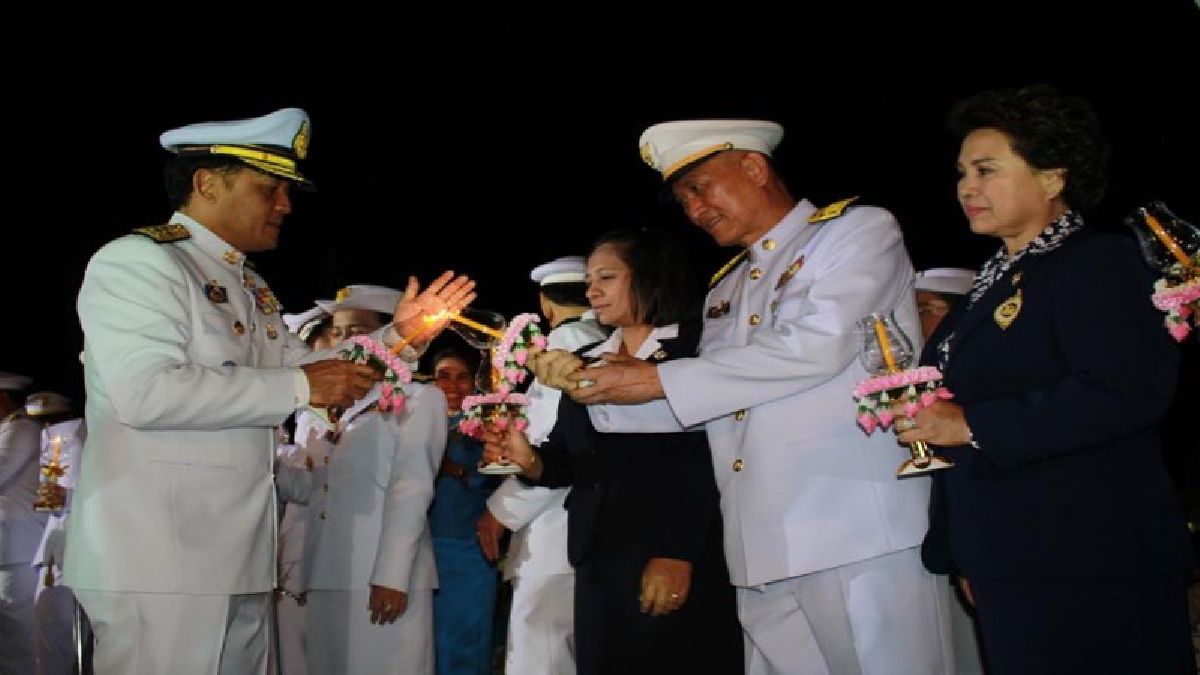 ผู้ว่าฯเมืองคอน!! นำพสกนิกรทุกหมู่เหล่า ประกอบพิธีจุดเทียนถวายพระพรชัยมงคล ถวายเครื่องราชสักการะแด่สมเด็จพระนางเจ้าสิริกิติ์ ฯ (คลิป)