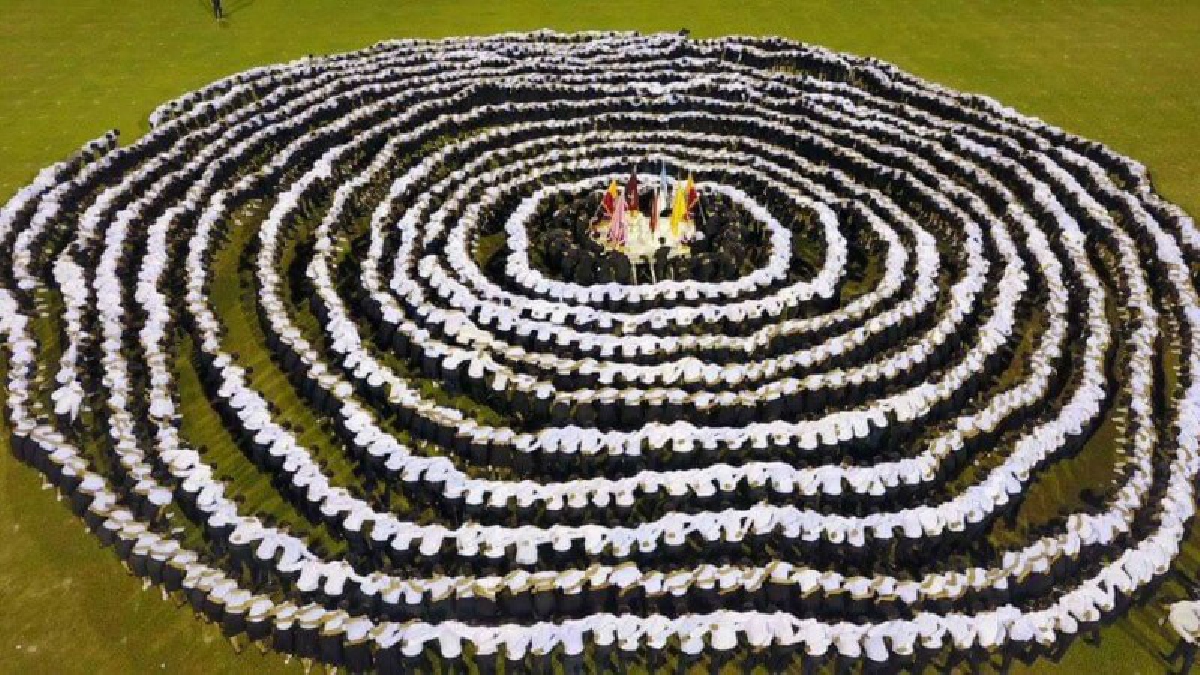 คลิปภาพที่ลืมไม่ได้!! ราชภัฏนครศรีธรรมราช ร่วมกันถวายความอาลัยและส่งเสด็จสู่สวรรคาลัย ด้วยความสำนึกในพระมหากรุณาธิคุณ