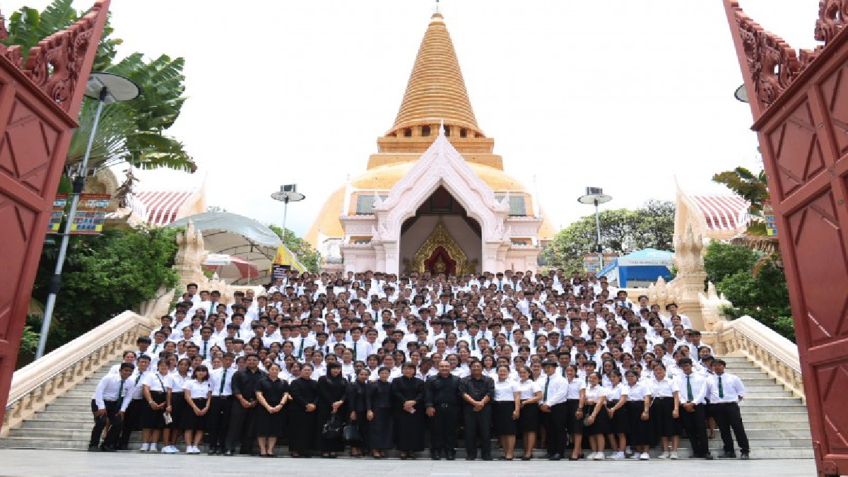 คณาจารย์ บุคลากรและนักศึกษา คณะเกษตร ม.เกษตรศาสตร์ วิทยาเขตกำแพงแสน รวมใจถวายบังคมพระบรมศพในหลวงรัชกาลที่ 9