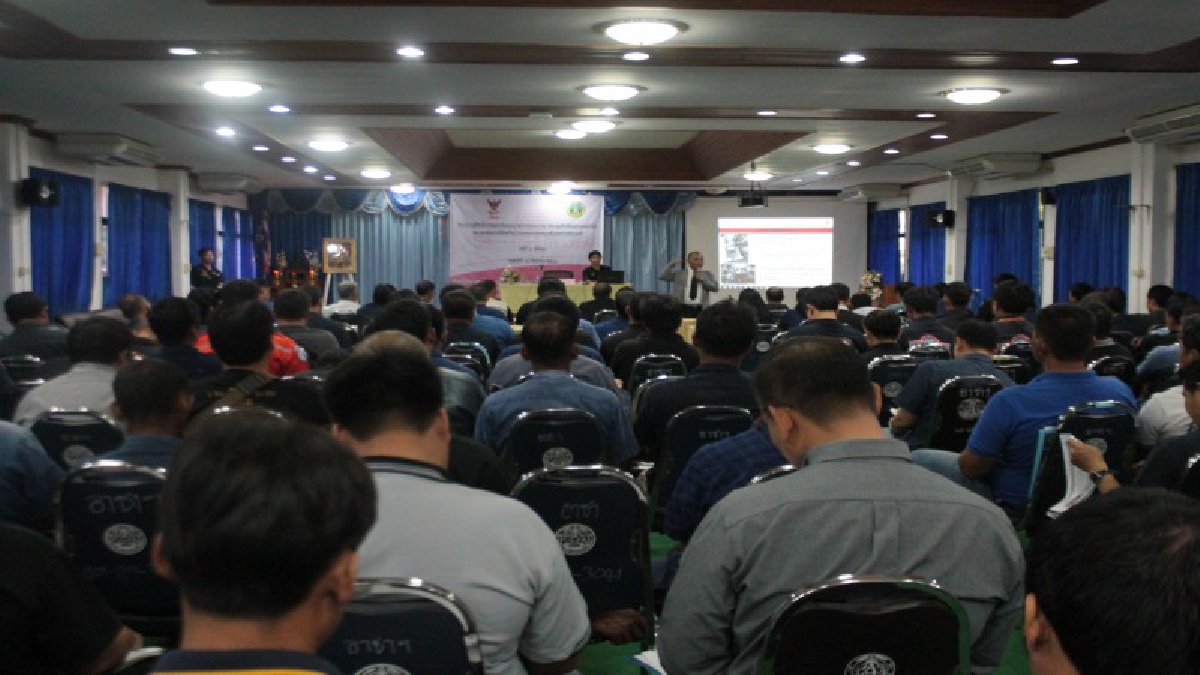 กสทช.เขต 3 ลำปาง!! ให้บริการออกใบอนุญาตวิทยุคมนาคม ประชุมซักซ้อมความเข้าใจ และอบรมการใช้เครื่องวิทยุคมนาคมแบบสังเคราะห์ความถี่นอกสถานที่