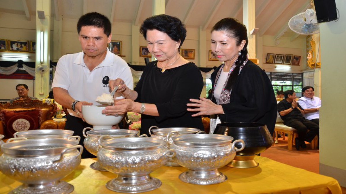 ครอบครัวศิลปอาชา ทำบุญครบรอบวันเกิด 85 ปี ชาตกาล นายบรรหาร ศิลปอาชา และครบรอบการจากไป 2 ปี