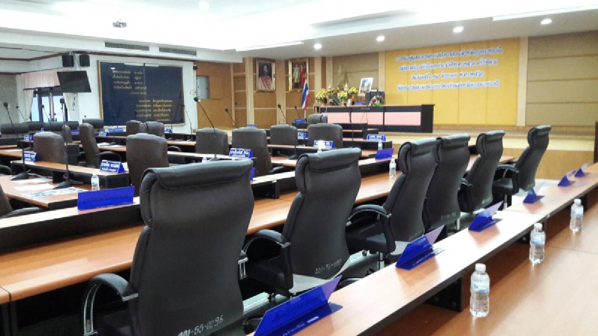 สภาอบจ.อุบลฯล่ม!! สมาชิกลงชื่อ แต่ไม่เข้าห้องประชุม ในการประชุมต้องมีสมาชิกไม่ต่ำกว่าครึ่งที่ลงชื่อ ส่งผลให้การประชุม สภาอบจ.อุบลฯต้องล่ม!?