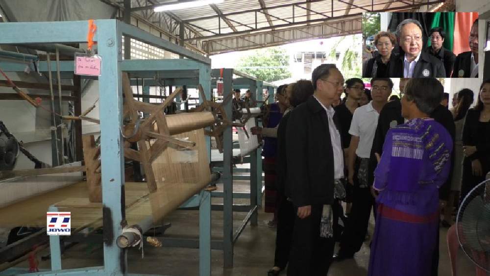 รมช.พาณิชย์!! ดึงผ้าไหมภาคอีสาน สู่ปักธงชัยเป็นจุดศูนย์กลาง ส่งออกต่างประเทศ พร้อมชูนโยบายท่องเที่ยวเชิงวัฒนธรรม (มีคลิป)