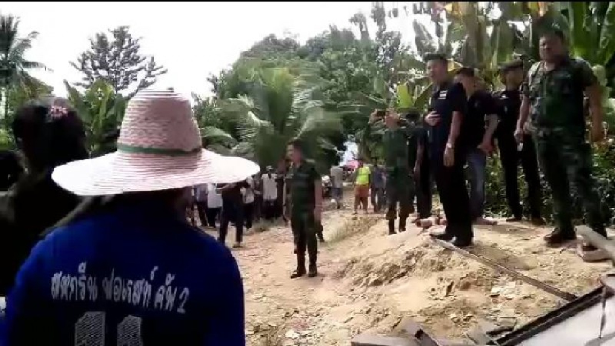 เจ้าของบ้านยังเชื่อมีพญานาคกับเจ้าแม่ตะเคียนแต่ขุดไม่พบ ร่างทรงสั่งย้ายไปขุดในสระน้ำต่อ เจอจนท.เชิญไปพูดคุย (มีคลิป)