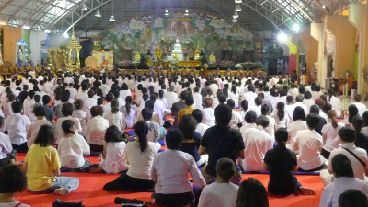 ปทุมธานี ประชาชนจำนวน 1,000 คน ร่วมพิธีบูชาคุณพระครูสุทธิธรรมรังสี หลวงปู่เจี๊ยะ จุนโท ครบรอบ 101 ปี ชาตกาลและวันละสังขารปีที่ 13 (มีคลิป)