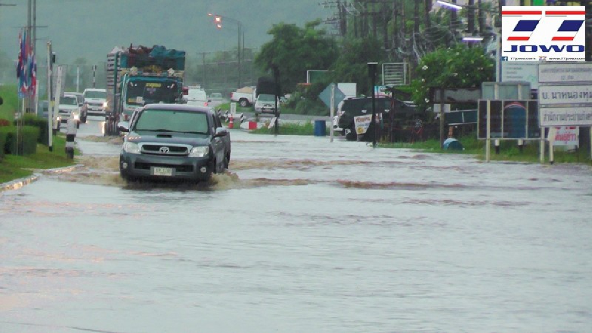 ชัยภูมิ!! ฝนตกถล่ม น้ำทะลักท่วมย่านธุระกิจในตลาดเทศบาลอำเภอแก้งคร้ออ่วม ชาวบ้านร้านตลาดสุดทน โวยทางราชการไม่แก้ไขปัญหา 3 เดือนน้ำท่วม10ครั้ง