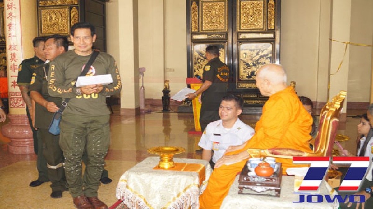 มูลนิธิร่วมกตัญญู มอบเงินสนับสนุนค่ารักษาพยาบาลผู้ขาดแคลนค่ารักษาให้โรงพยาบาล 10 แห่ง (มีคลิป)